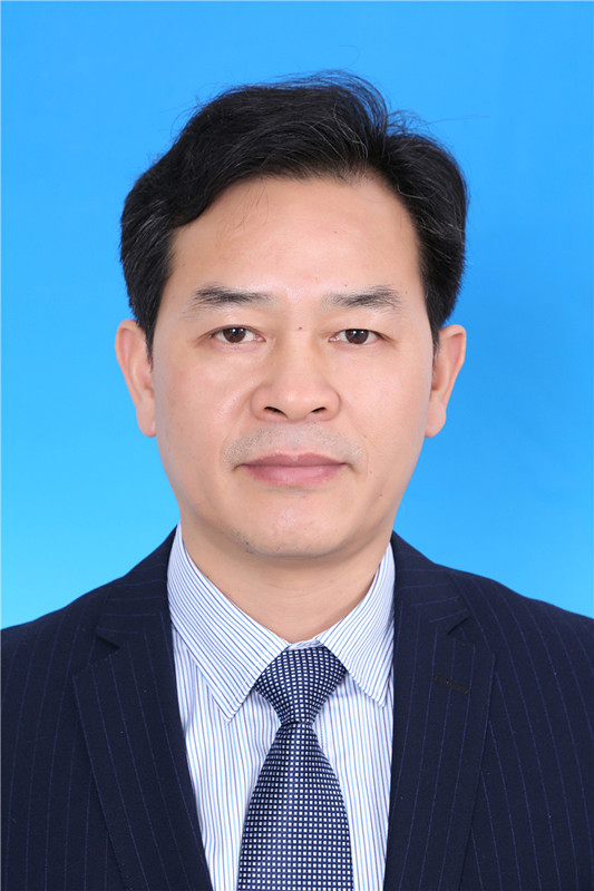 黨委委員、副校長耿興華